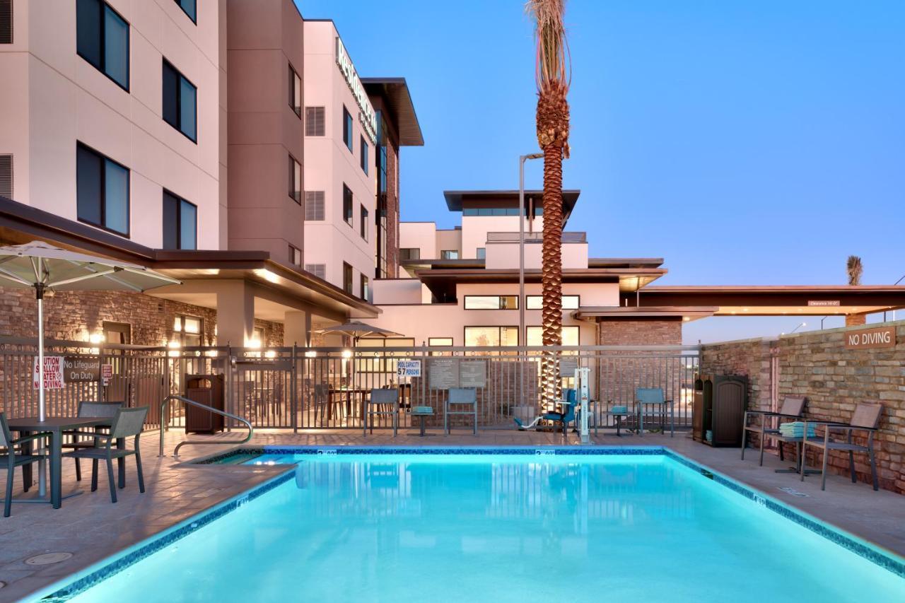 Residence Inn By Marriott Phoenix West/Avondale Exteriör bild